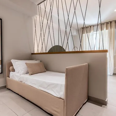 Dafne Speciale, Elegante Con Balcone Apartament