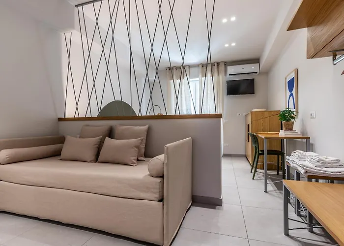 Dafne Speciale, Elegante Con Balcone דירה רומא